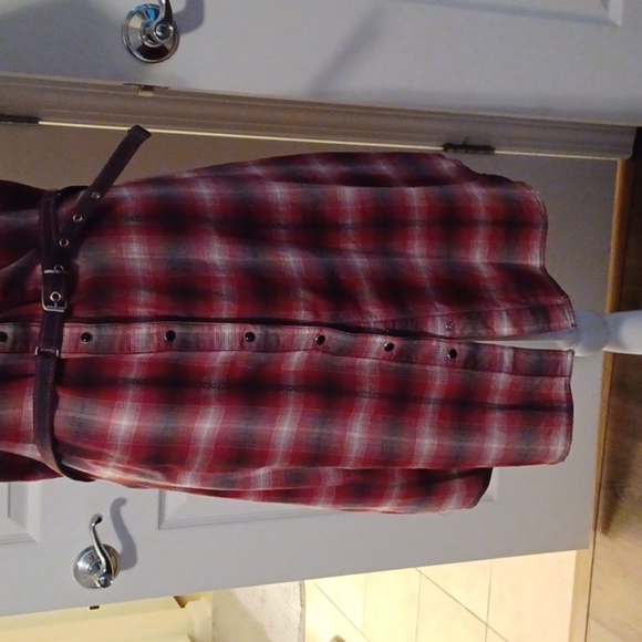 💙💫Red Plaid Button-Up Dress - Picture 5 of 10